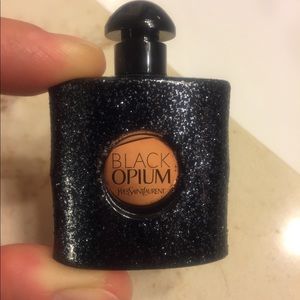 Yvette Saint Laurent Black Opium
